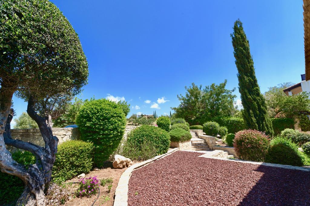 4 Bedroom Villa Helidoni With Private Infinity Pool, Aphrodite Hills Resort Kouklia Exterior photo