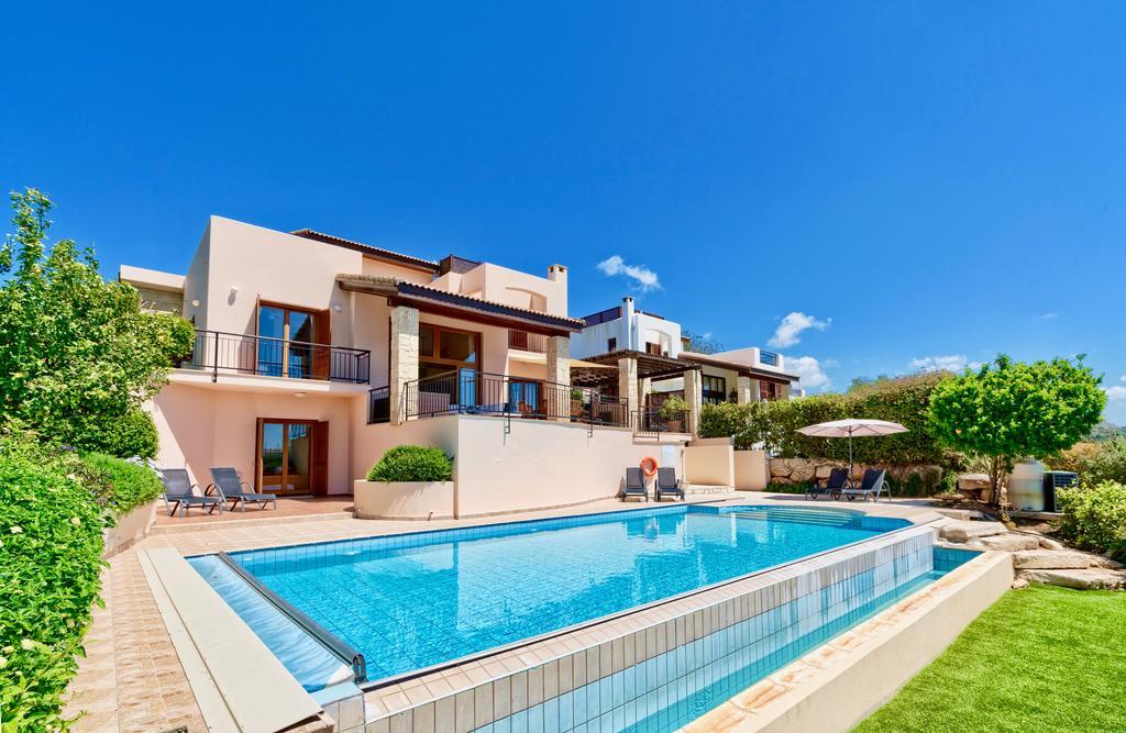 4 Bedroom Villa Helidoni With Private Infinity Pool, Aphrodite Hills Resort Kouklia Exterior photo