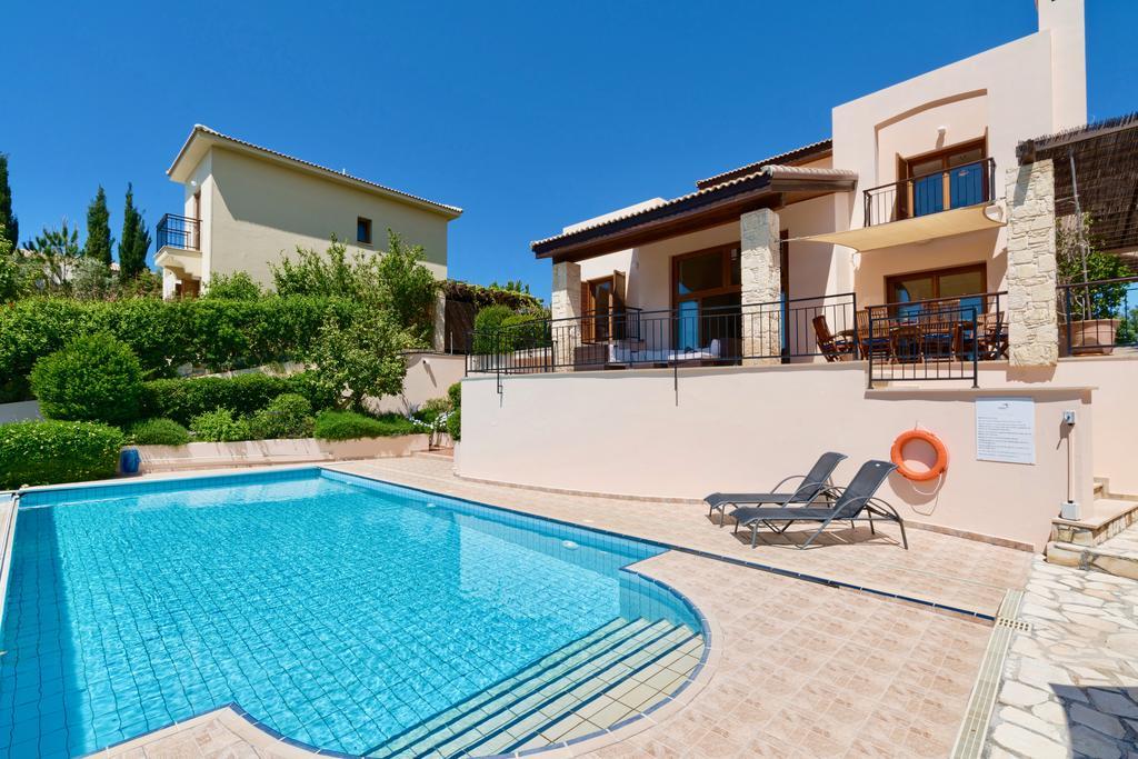 4 Bedroom Villa Helidoni With Private Infinity Pool, Aphrodite Hills Resort Kouklia Exterior photo
