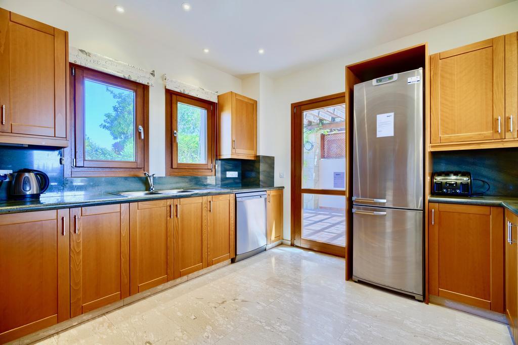 4 Bedroom Villa Helidoni With Private Infinity Pool, Aphrodite Hills Resort Kouklia Exterior photo